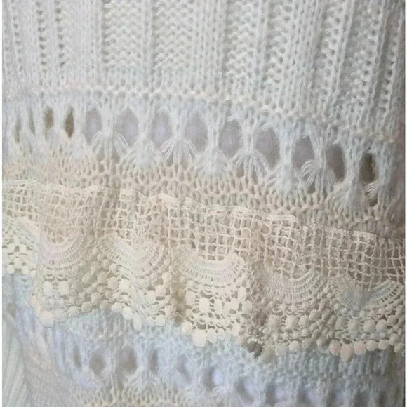 Vine & Love Ivory Oversized Crochet Trim Dolman Sleeve Sweater New Size Small - Picture 6 of 6